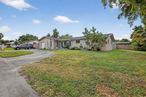 1910 SW 98th Terrace Miramar FL 33025