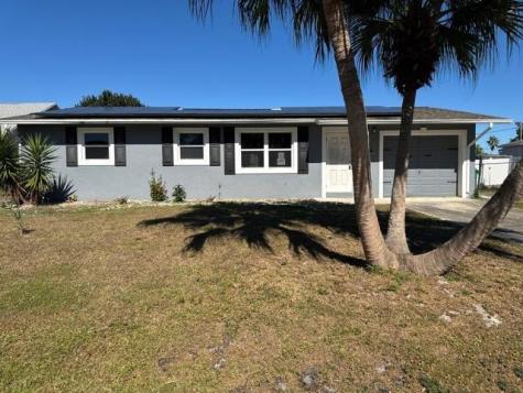 321 NE Genesee Avenue Port St Lucie FL 34983
