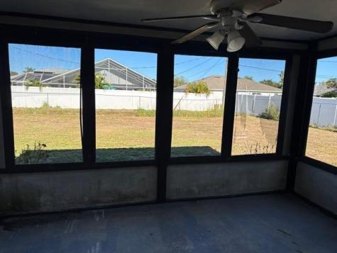 321 NE Genesee Avenue Port St Lucie FL 34983