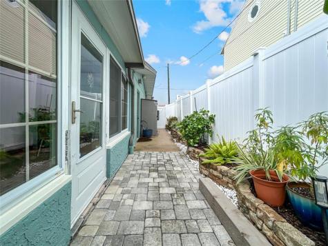 13704 Maria Hudson FL 34667