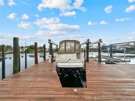 13704 Maria Hudson FL 34667