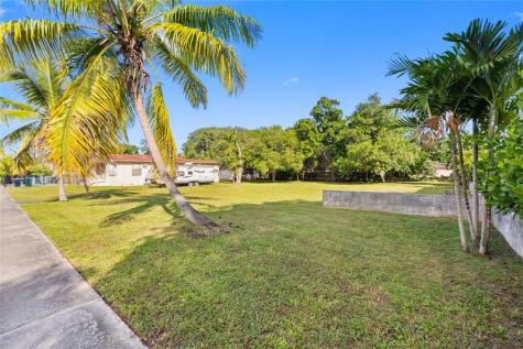 23 NE 116th Street Miami FL 33161