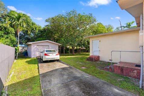 23 NE 116th Street Miami FL 33161