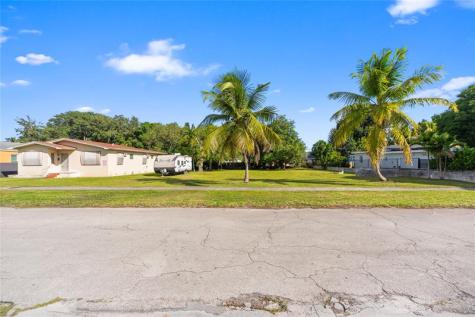 23 NE 116th Street Miami FL 33161