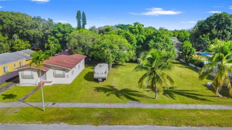 23 NE 116th Street Miami FL 33161