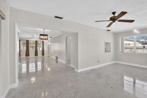 121 NW 77th Way Pembroke Pines FL 33024