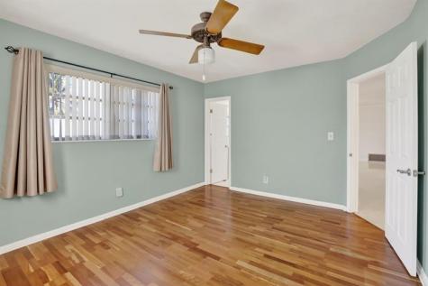 121 NW 77th Way Pembroke Pines FL 33024