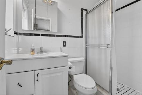 121 NW 77th Way Pembroke Pines FL 33024