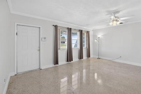121 NW 77th Way Pembroke Pines FL 33024