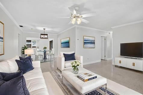 121 NW 77th Way Pembroke Pines FL 33024