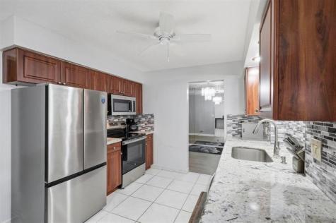9407 NW 70th Place Tamarac FL 33321