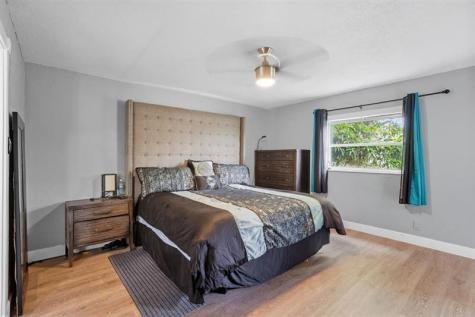 9407 NW 70th Place Tamarac FL 33321