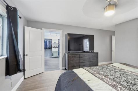 9407 NW 70th Place Tamarac FL 33321