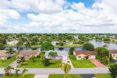 9407 NW 70th Place Tamarac FL 33321