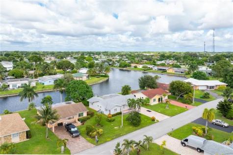 9407 NW 70th Place Tamarac FL 33321