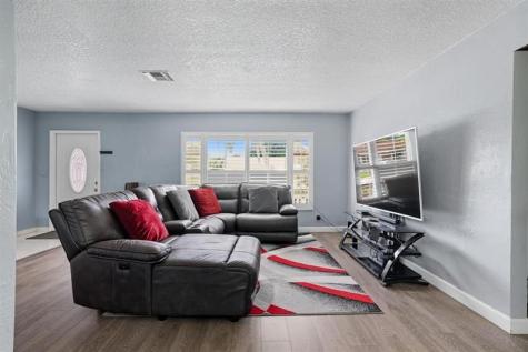 9407 NW 70th Place Tamarac FL 33321