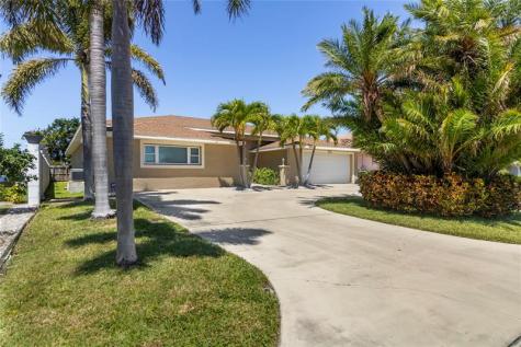 2504 Hibiscus Drive W Belleair Beach FL 33786