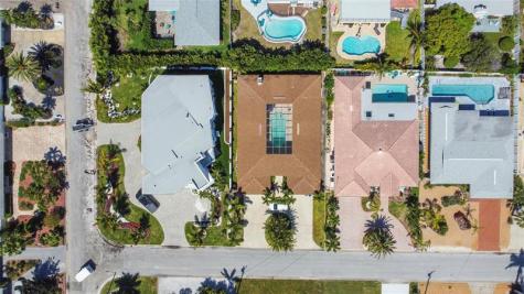 2504 Hibiscus Drive W Belleair Beach FL 33786