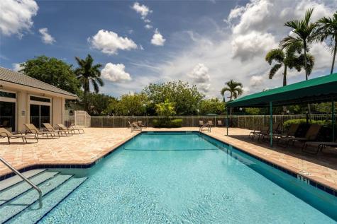 1104 NW 116th Avenue Coral Springs FL 33071