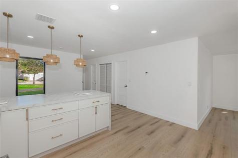 4721 Bayview Drive Fort Lauderdale FL 33308
