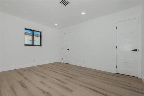 4721 Bayview Drive Fort Lauderdale FL 33308