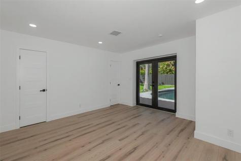 4721 Bayview Drive Fort Lauderdale FL 33308