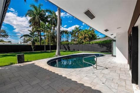 4721 Bayview Drive Fort Lauderdale FL 33308