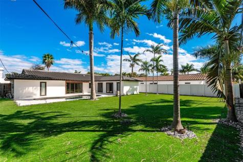 4721 Bayview Drive Fort Lauderdale FL 33308
