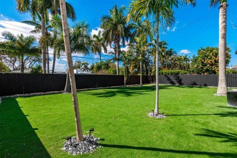4721 Bayview Drive Fort Lauderdale FL 33308