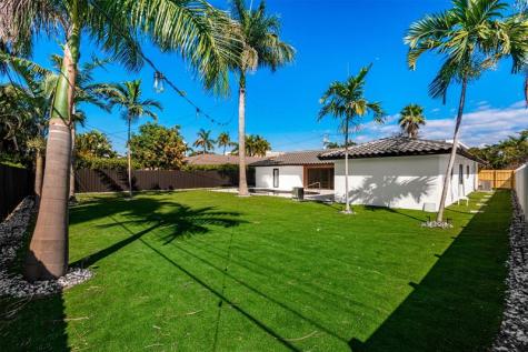 4721 Bayview Drive Fort Lauderdale FL 33308