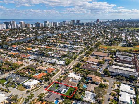 4721 Bayview Drive Fort Lauderdale FL 33308