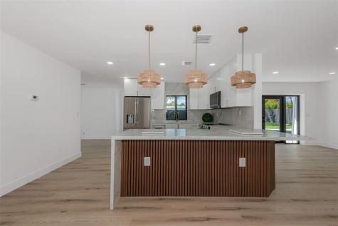 4721 Bayview Drive Fort Lauderdale FL 33308