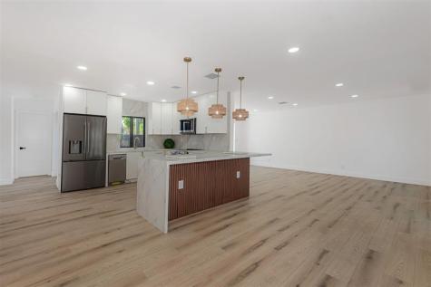4721 Bayview Drive Fort Lauderdale FL 33308