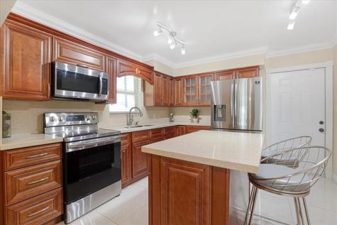 2830 NW 172nd Terrace Miami Gardens FL 33056