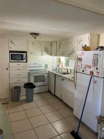 1670 SW 84th Avenue Davie FL 33324
