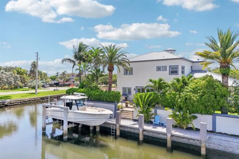 3900 NE 23rd Terrace Lighthouse Point FL 33064