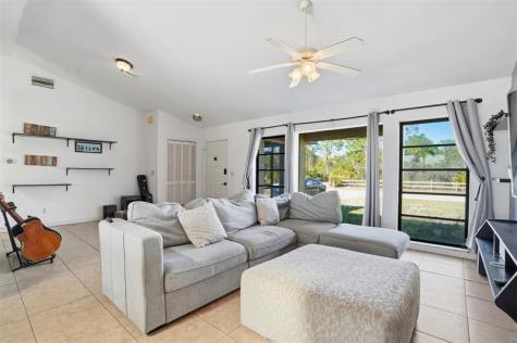 1531 Keyway Road Englewood FL 34223