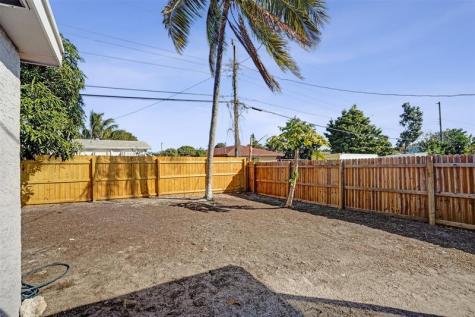 171 Ocean Parkway Boynton Beach FL 33435