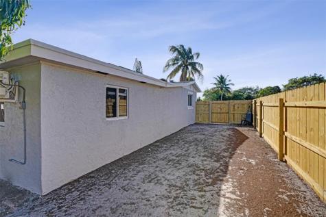 171 Ocean Parkway Boynton Beach FL 33435
