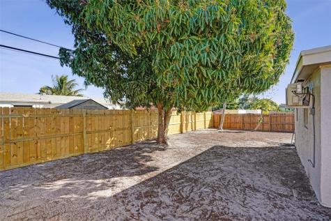 171 Ocean Parkway Boynton Beach FL 33435