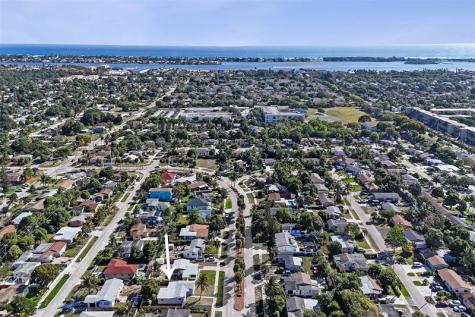 171 Ocean Parkway Boynton Beach FL 33435