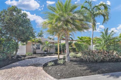 1616 SE 4th Street Deerfield Beach FL 33441