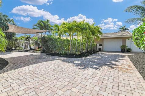 1616 SE 4th Street Deerfield Beach FL 33441