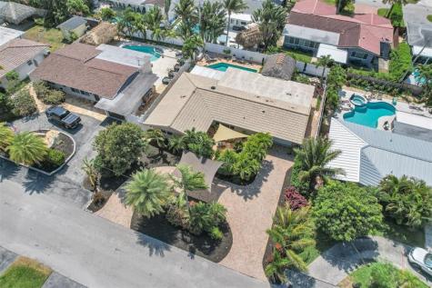 1616 SE 4th Street Deerfield Beach FL 33441