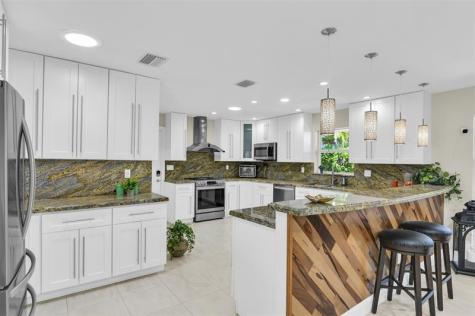 1616 SE 4th Street Deerfield Beach FL 33441