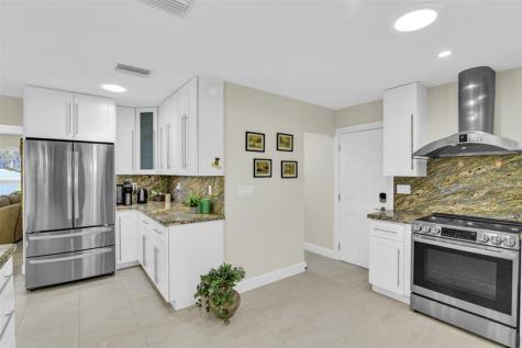 1616 SE 4th Street Deerfield Beach FL 33441