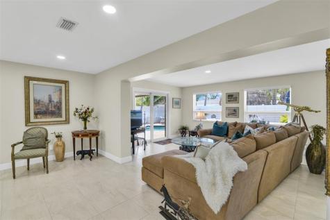 1616 SE 4th Street Deerfield Beach FL 33441