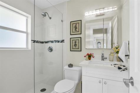 1616 SE 4th Street Deerfield Beach FL 33441