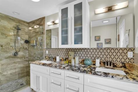 1616 SE 4th Street Deerfield Beach FL 33441
