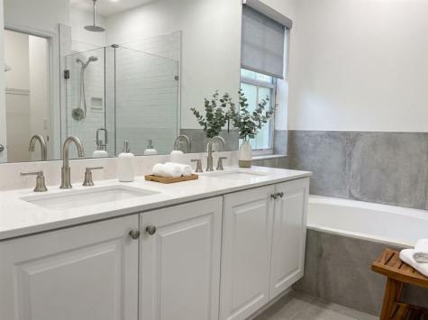 958 NW 127th Avenue Coral Springs FL 33071